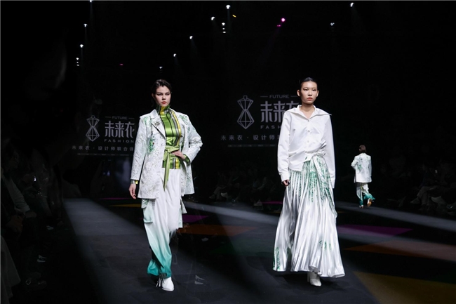未来衣丨设计师联合锋尚秀发布:从色彩灵感到当代衣装的多元回应(图4)