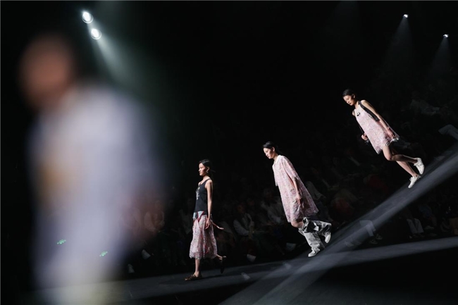 UOOYAA 2026夏季系列「湖边乐园」|秀场直击(图1)