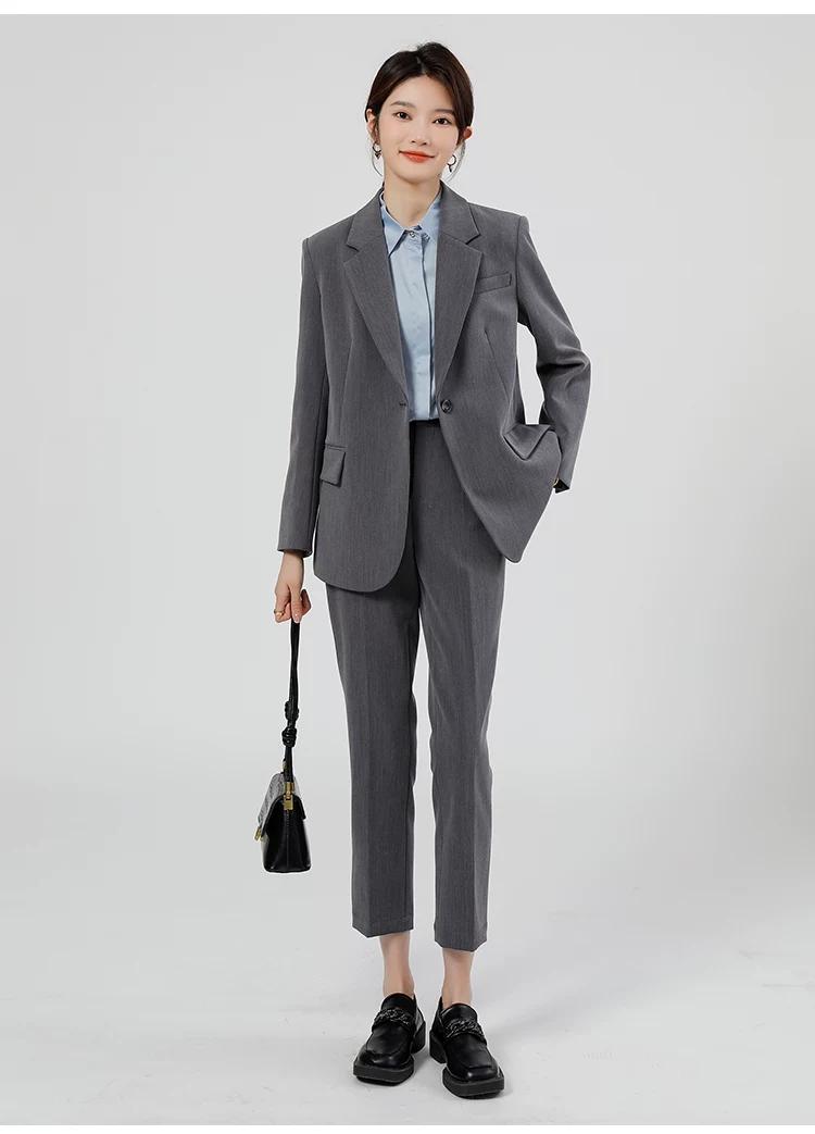 职场紧身衣歧视案震动杭州!65%HR竟因“性感”否定女性专业,我们如何用静奢风智破偏见?(图1)